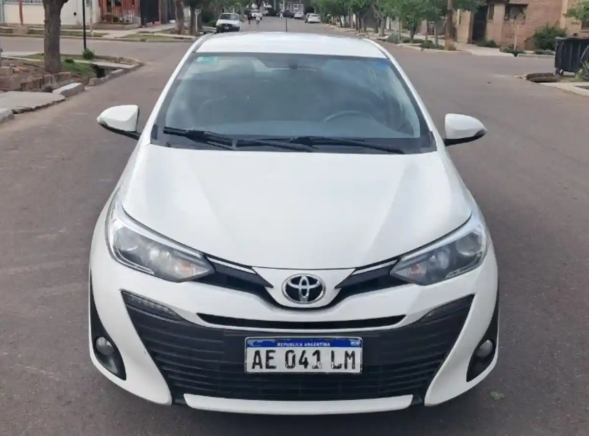Toyota Yaris  2020 - foto 2