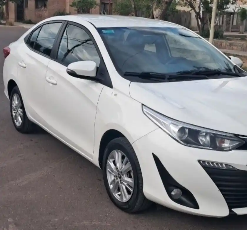 Toyota Yaris  2020 - foto 3