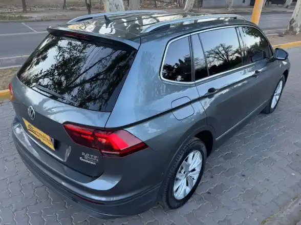 Volkswagen Tiguan  2018 - foto 3