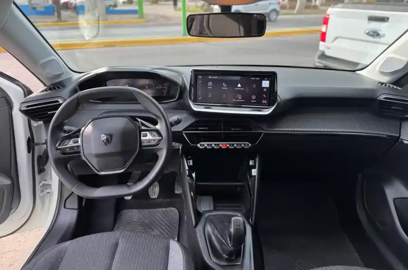 Peugeot 208  2024 - foto 4