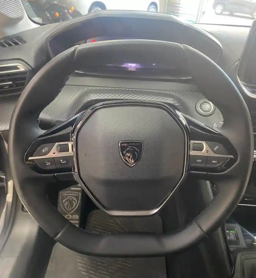 Peugeot 208  2024 - foto 4