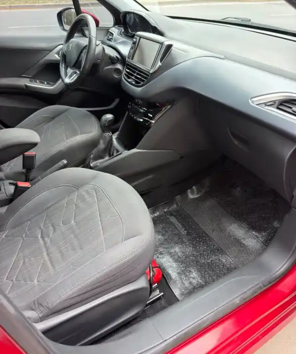 Peugeot 208  2013 - foto 4