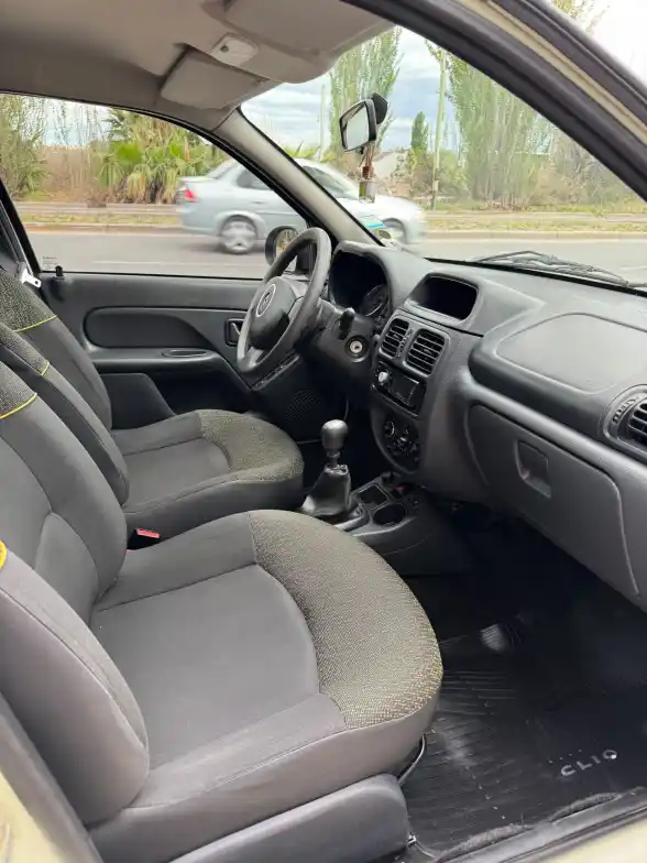 Renault Clio  2014 - foto 4