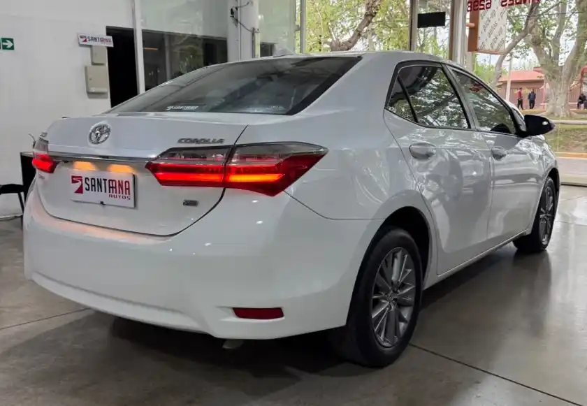 Toyota Corolla  2017 - foto 3