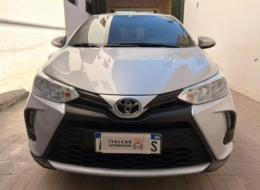 Toyota Yaris  2023 - foto 2
