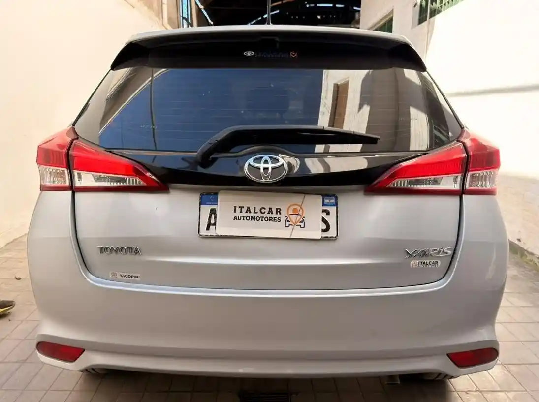 Toyota Yaris  2023 - foto 3