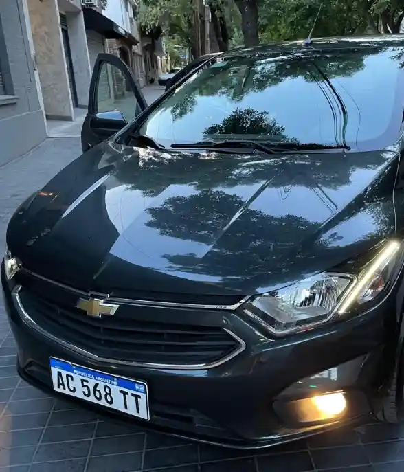 Chevrolet Onix  2018 - foto 3