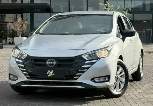 Nissan Versa  2023 - foto 1