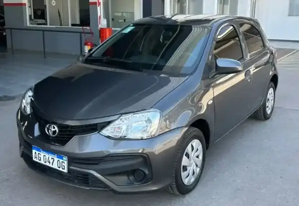 Toyota Etios  2023 - foto 1