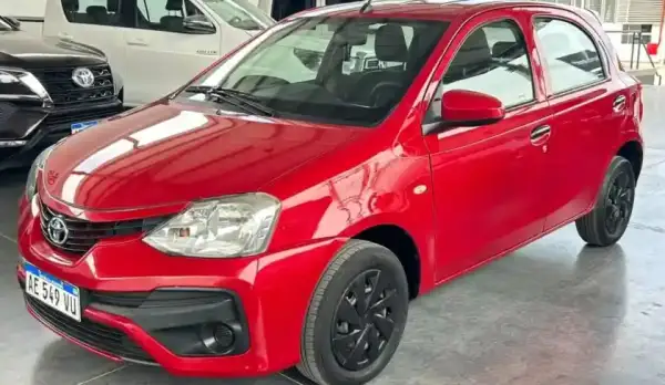 Toyota Etios  2021 - foto 1