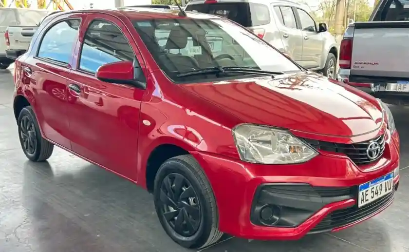 Toyota Etios  2021 - foto 3