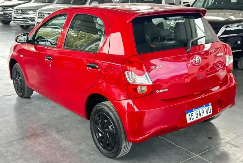 Toyota Etios  2021 - foto 4