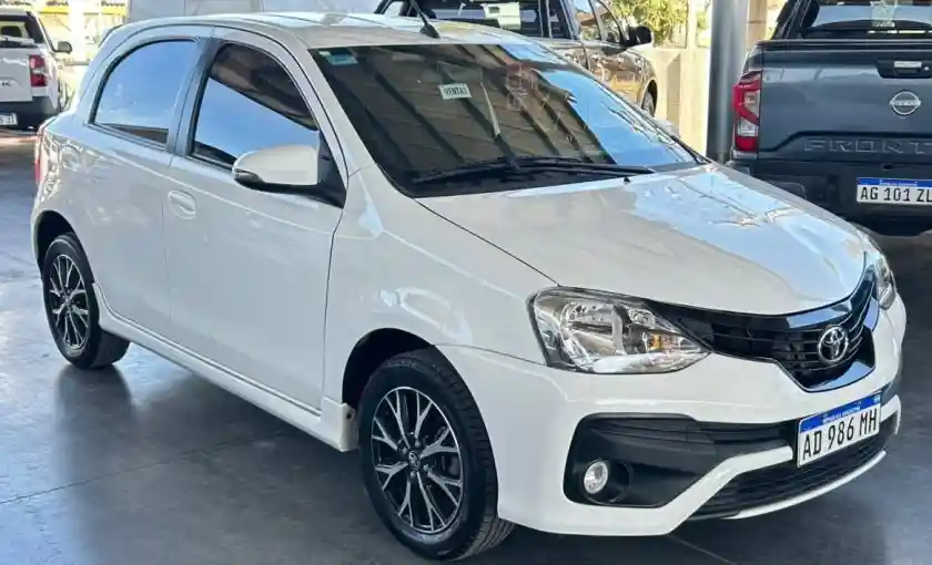 Toyota Etios  2019 - foto 3