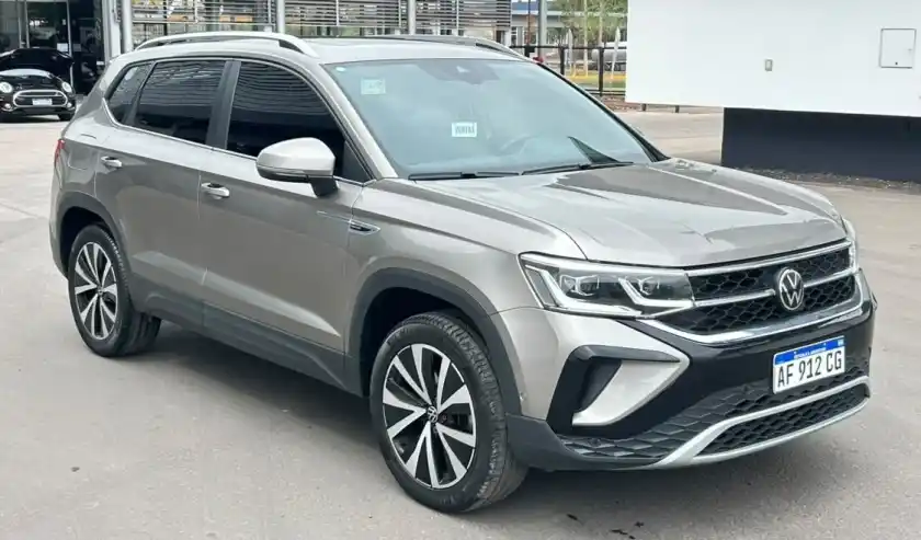 Volkswagen Taos  2023 - foto 3
