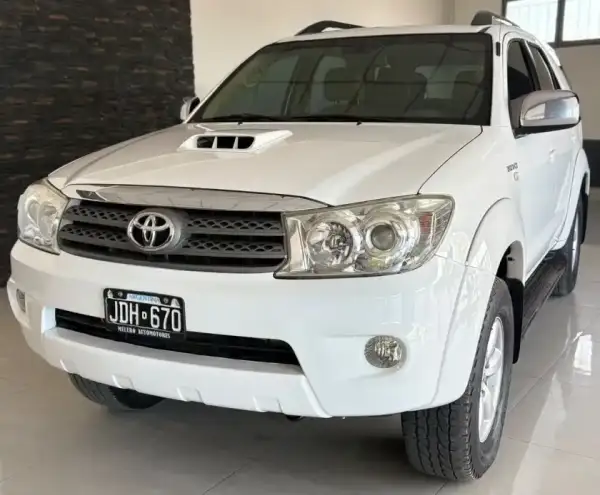 Toyota Hilux Sw4  2010 - foto 1