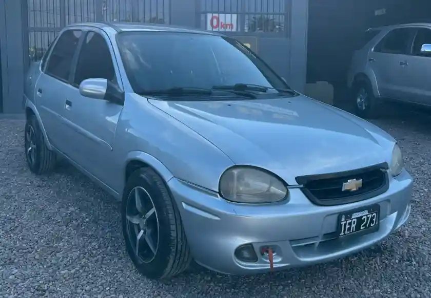 Chevrolet Corsa  2009 - foto 2