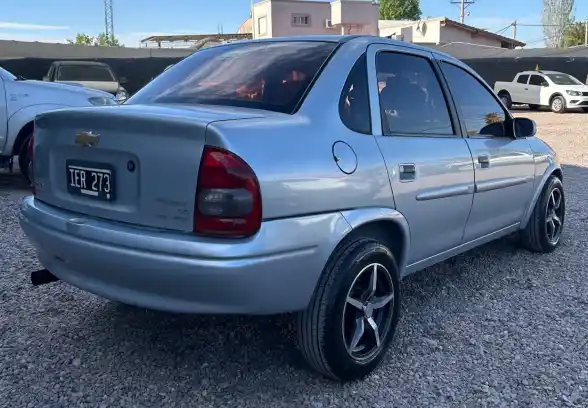 Chevrolet Corsa  2009 - foto 4