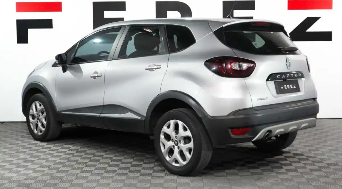 Renault Captur  2021 - foto 4