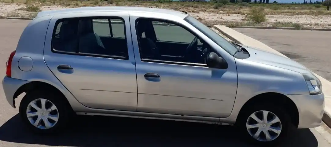 Renault Clio  2015 - foto 3