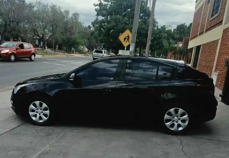Chevrolet Cruze  2015 - foto 3