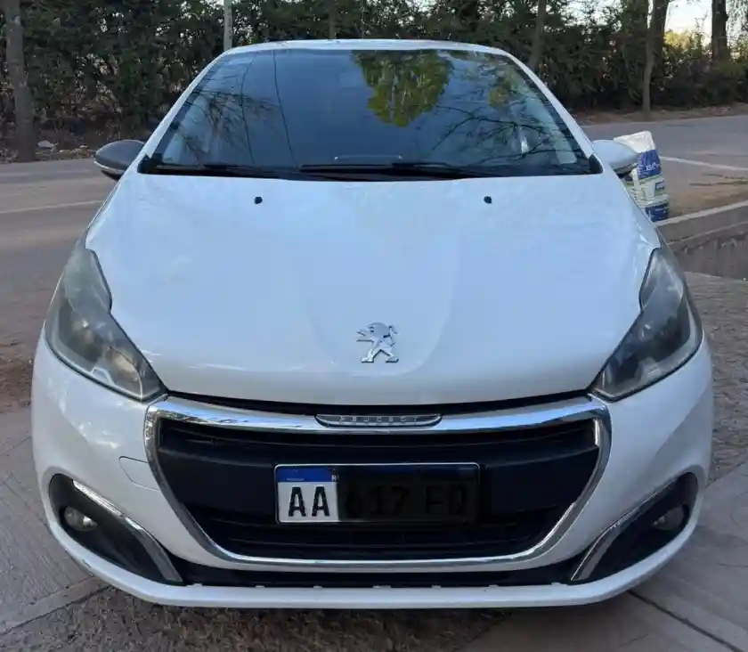 Peugeot 208  2016 - foto 2