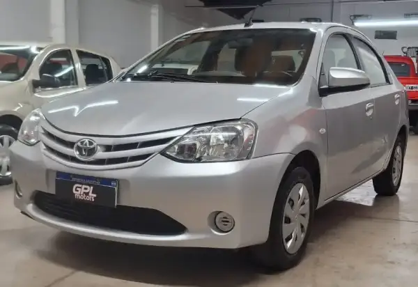 Toyota Etios  2016 - foto 1