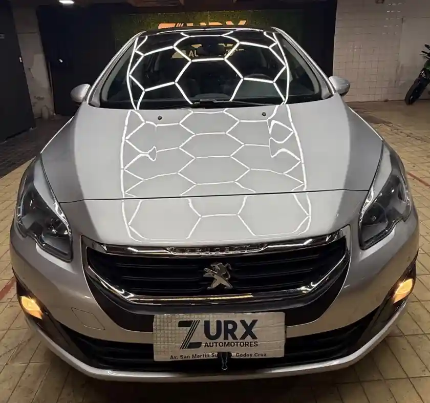 Peugeot 308  2015 - foto 1