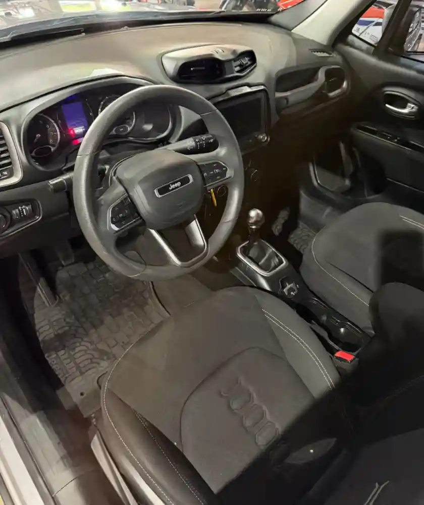 Jeep Renegade  2024 - foto 5