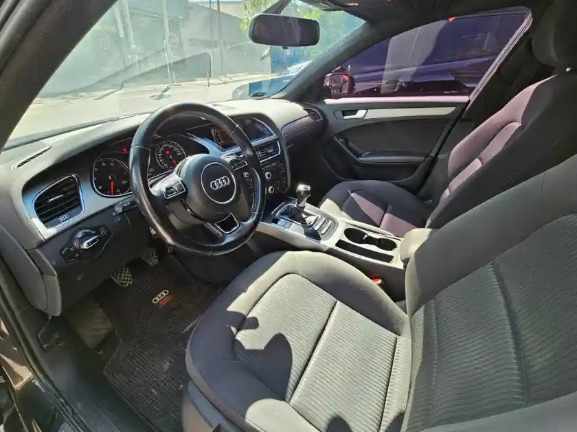 Audi A4  2013 - foto 5