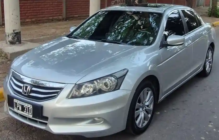 Honda Accord  2012 - foto 1