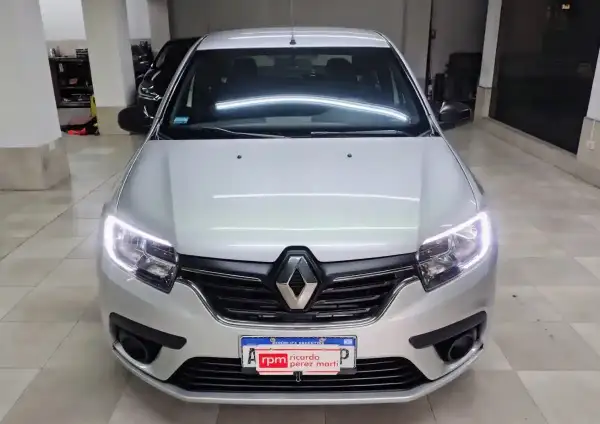 Renault Logan  2025 - foto 1