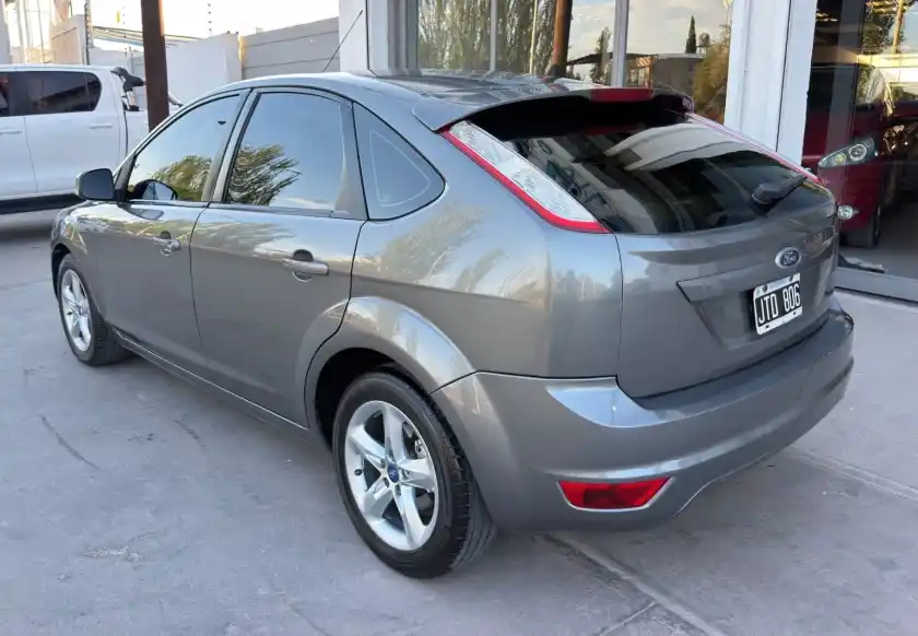 Ford Focus  2011 - foto 3
