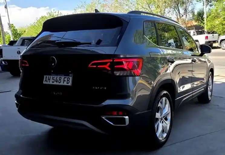 Volkswagen Taos  2025 - foto 5