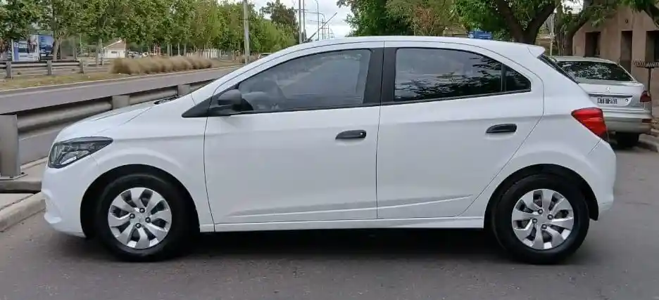 Chevrolet Onix  2019 - foto 3