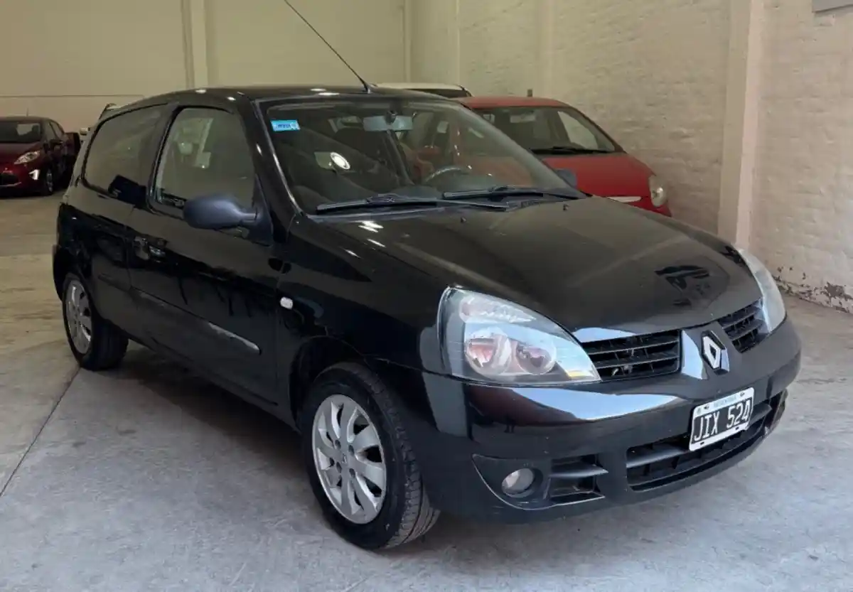 Renault Clio  2010 - foto 2