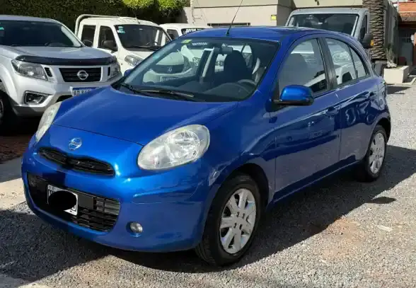 Nissan March  2013 - foto 1
