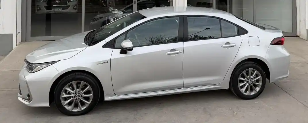 Toyota Corolla  2022 - foto 2