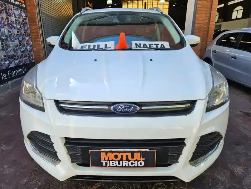 Ford Kuga  2013 - foto 2