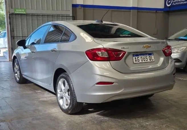 Chevrolet Cruze  2023 - foto 3