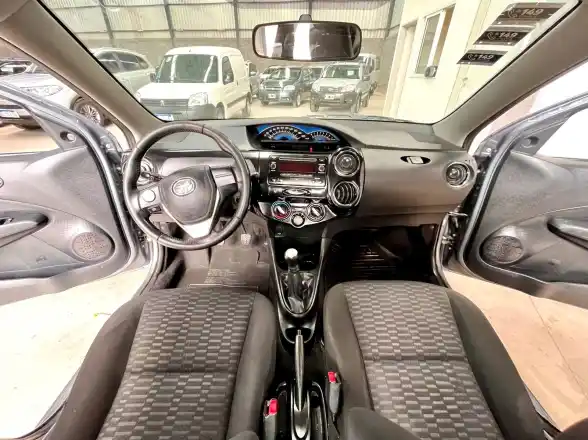 Toyota Etios  2014 - foto 4
