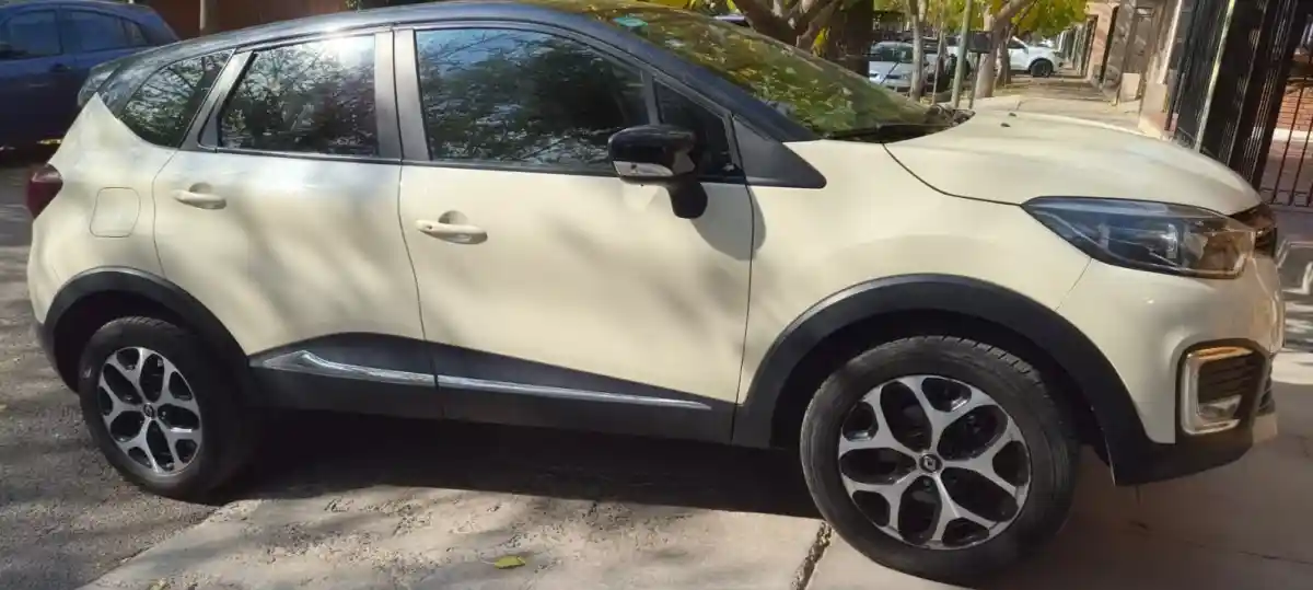 Renault Captur  2018 - foto 3