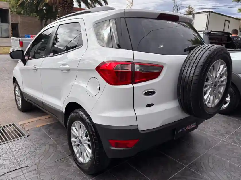 Ford Ecosport  2015 - foto 4