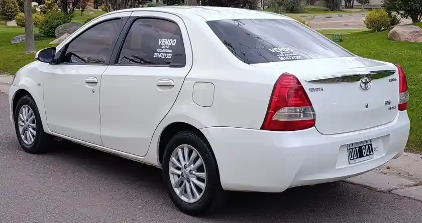 Toyota Etios  2014 - foto 5
