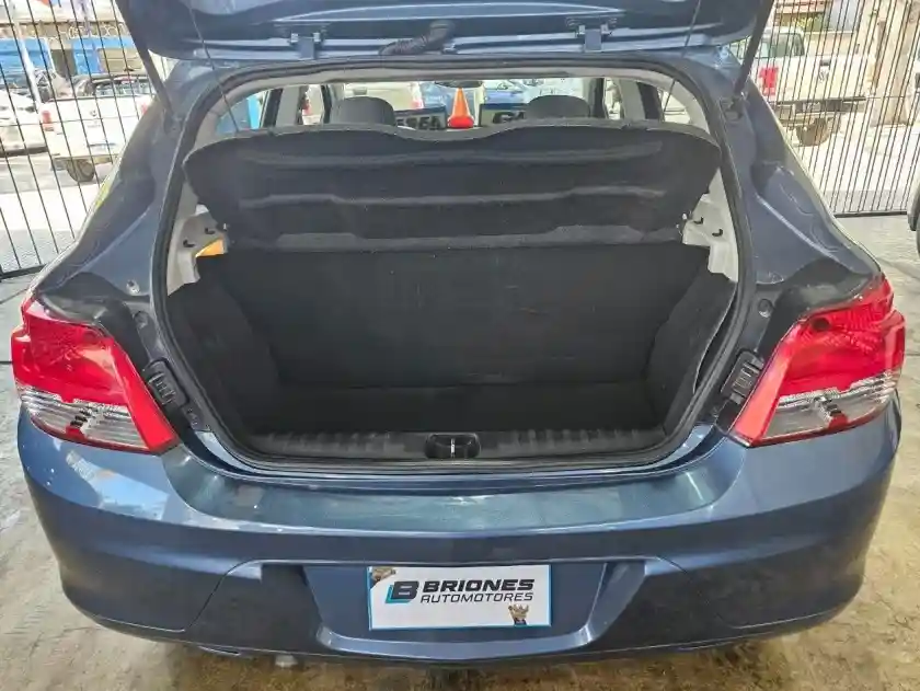 Chevrolet Onix  2014 - foto 5