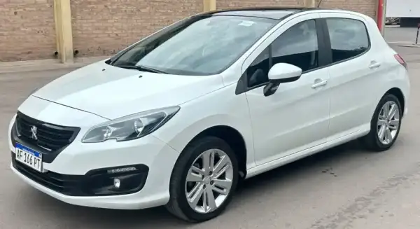 Peugeot 308  2022 - foto 1