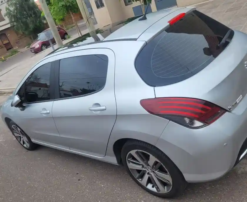 Peugeot 308  2019 - foto 2