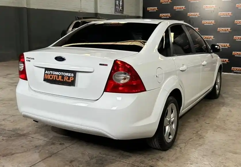 Ford Focus  2012 - foto 4