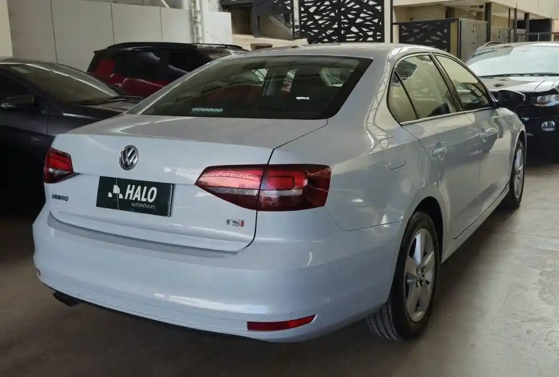 Volkswagen Vento  2018 - foto 2