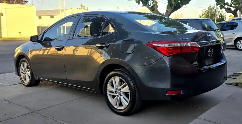 Toyota Corolla  2015 - foto 3