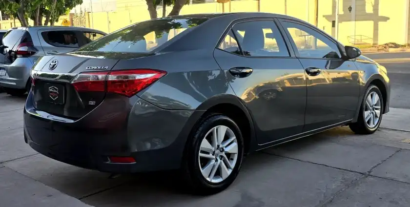 Toyota Corolla  2015 - foto 4